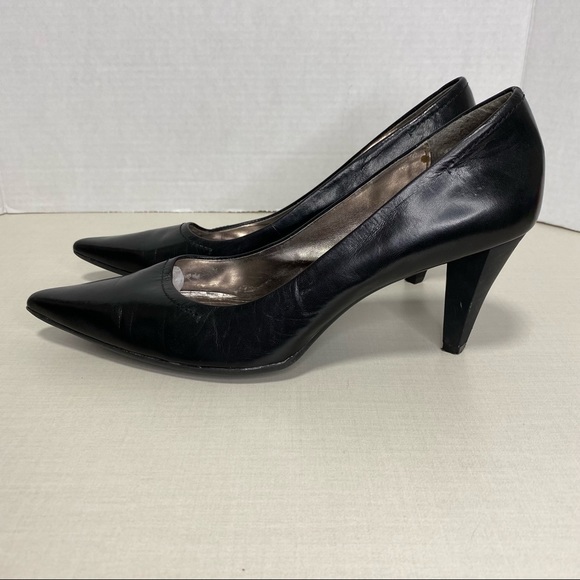 Calvin Klein Black Valorie Pump - Size 9 - Picture 5 of 9